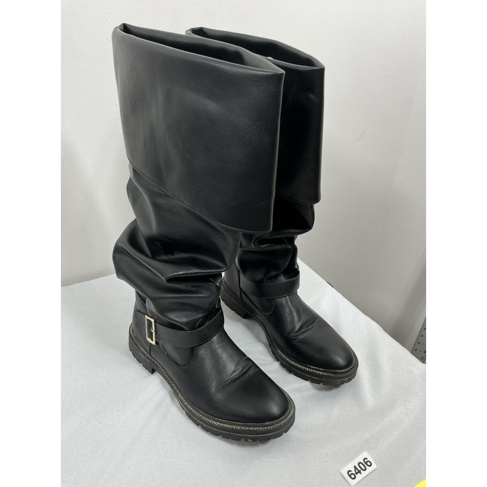 Womans Pb3-pre Black Pullon Knee Length Slouched Boots 9 Flat Heel Buckle Accent